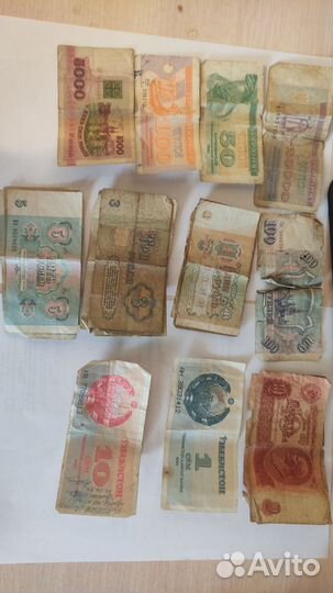 Монеты и бумажные купюры