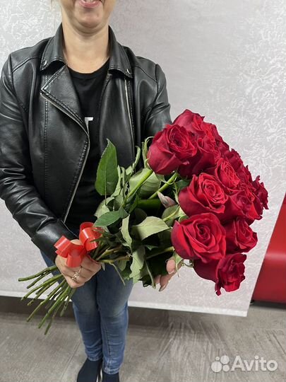 Розы 19 штук 70 см Эквадор