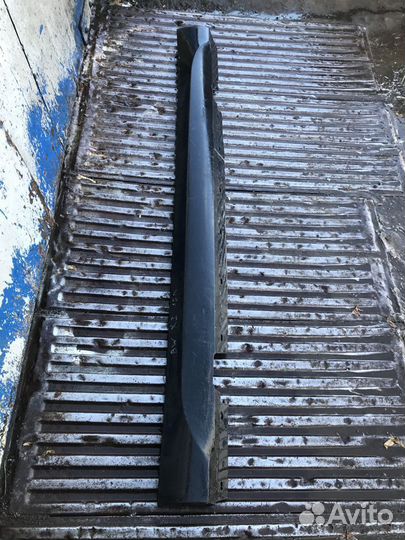 Накладка на порог левая бмв Х1 BMW X1