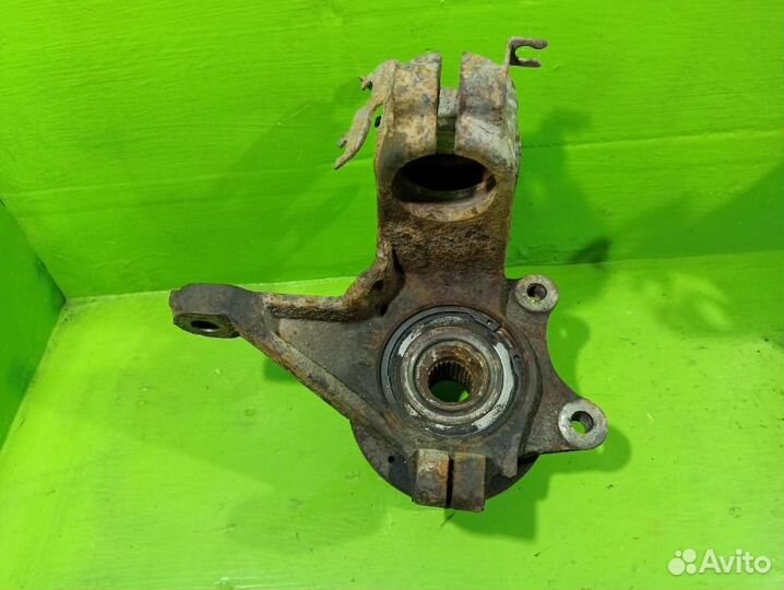 Кулак поворотный Citroen Xsara Picasso TU5JP4 2006