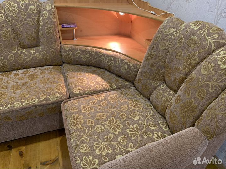 Угловой диван