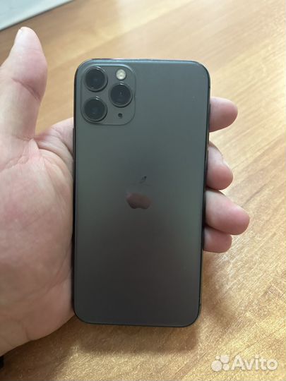 iPhone 11 Pro, 64 ГБ