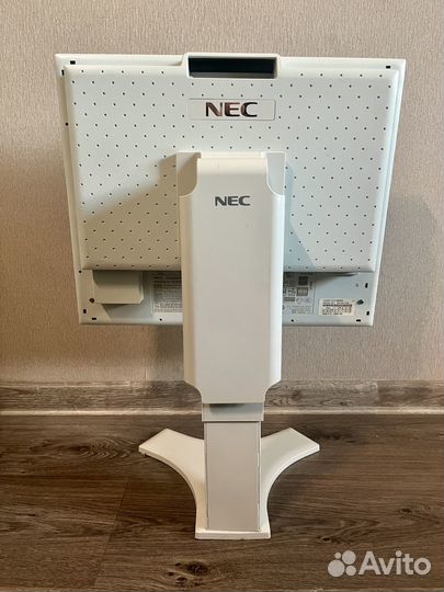 Монитор NEC 1990SXI