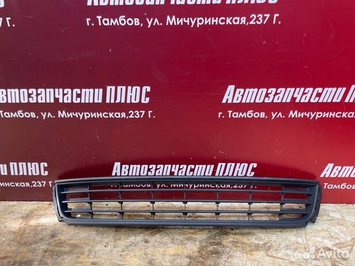 Решетка бампера передняя Volkswagen Polo