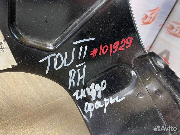 Кронштейн фары правый Volkswagen Touareg с 2010 г