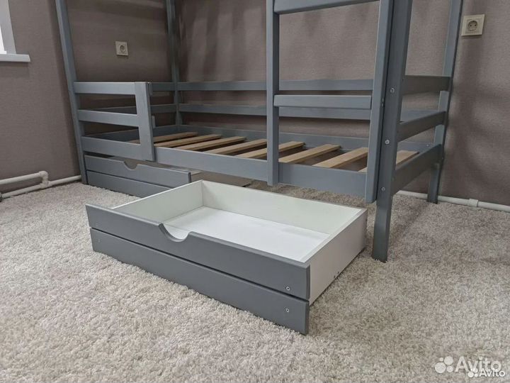 Двухъярусная кровать, массив сосны, цвета на выбор