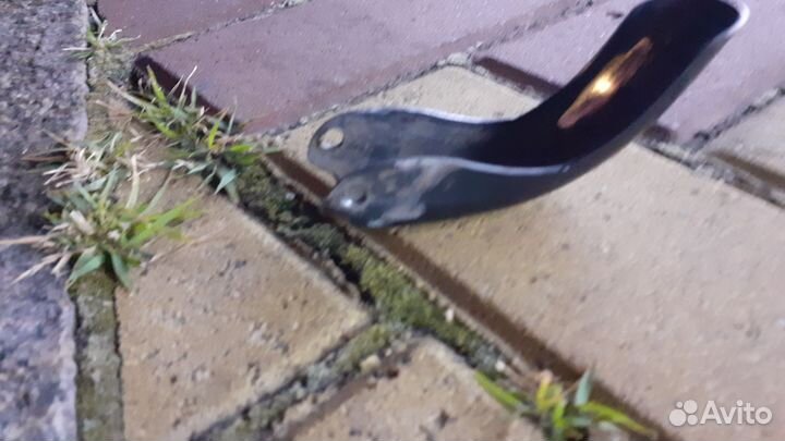 Тормоз на трюковой самокат