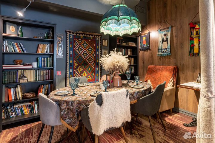 Хостес в ресторан