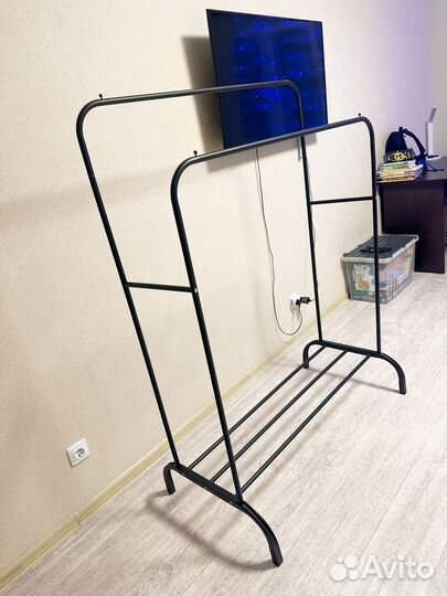 Вешалка для одежды напольная