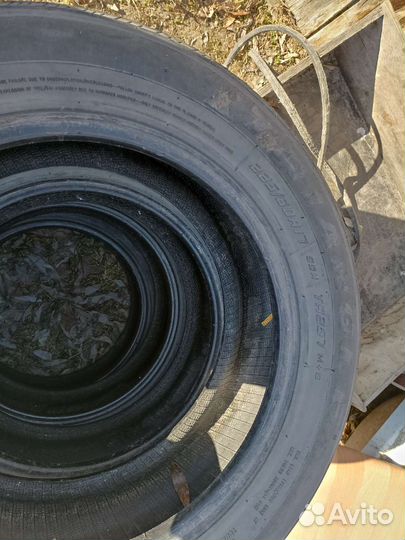 Triangle TR257 225/60 R17 99H