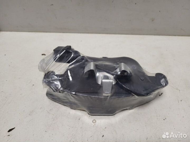 Колодки дисковые передние Volkswagen Tiguan