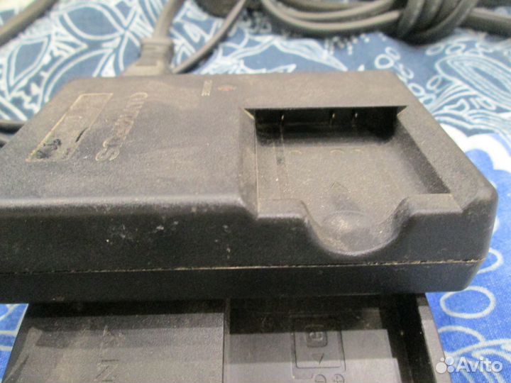 Зарядное устройство фото Panasonik,canon