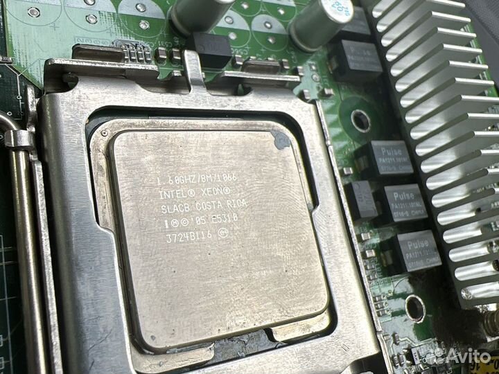 Раритетная серверная материнская плата HP ML150