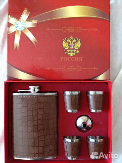 Набор фляга и стопки