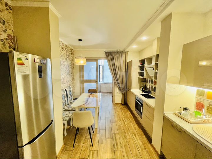 2-к. квартира, 80,8 м², 2/12 эт.