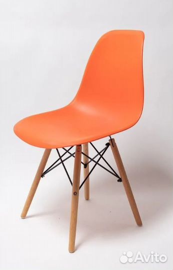 Стул для кухни и комнаты пластиковый, со спинкой