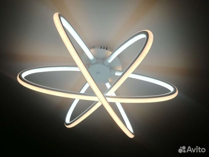 Люстра потолочная светодиодная с пультом