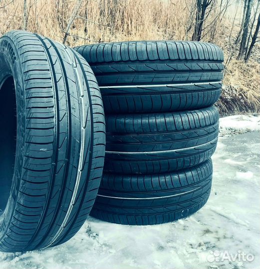 Ikon Tyres Autograph Aqua 3 SUV 235/65 R17