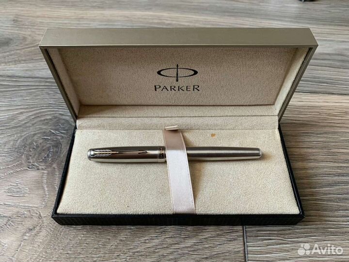 Перьевая ручка parker