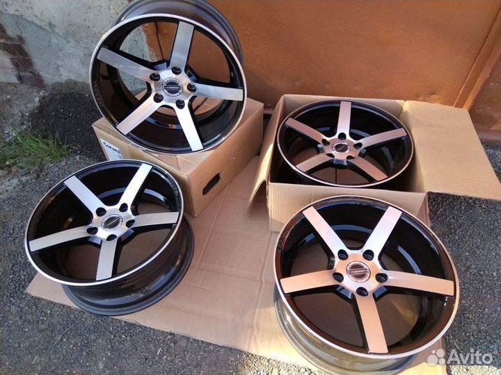 Vossen. 16-5/114.3