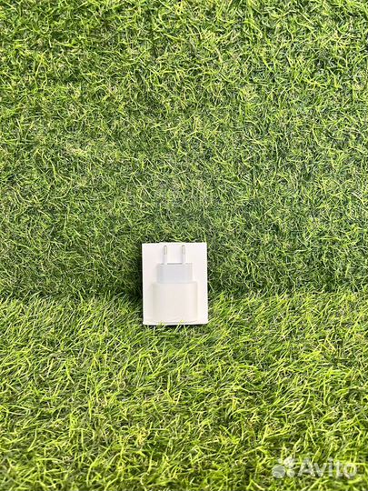 Сетевое зарядное устройство Apple 20W USB-C Power