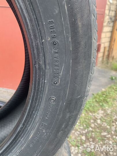 Dunlop Grandtrek PT 4000 215/60 R17 96H