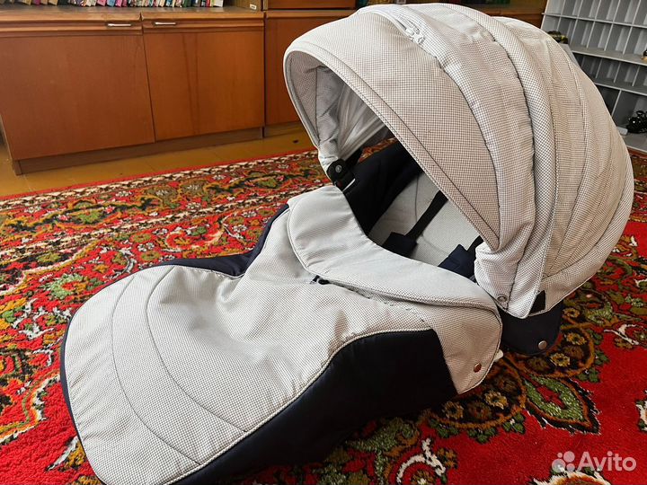 Коляска 2 в 1 adamex