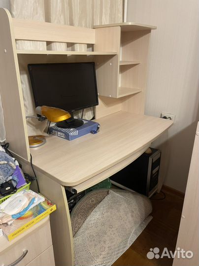 Компьютерный стол 120*60