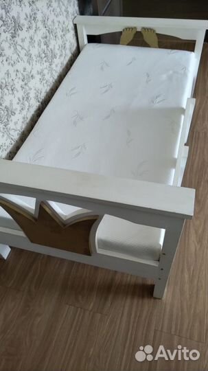 Детская кровать от 3 лет с матрасом бу