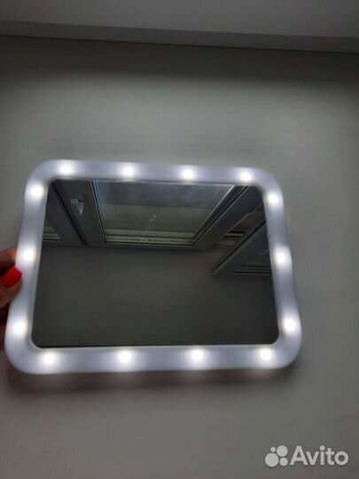 Зеркало с подсветкой