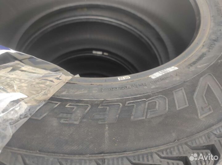 Viatti Brina Nordico V-522 215/60 R16 95T