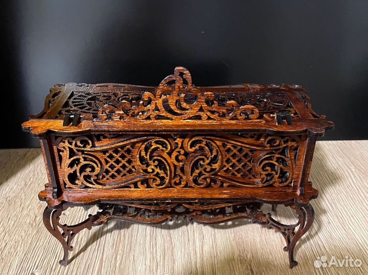 Шкатулка для украшений из дерева