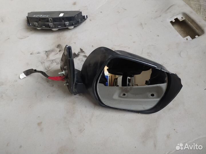 Зеркало правое электрическое Toyota Land Cruiser P