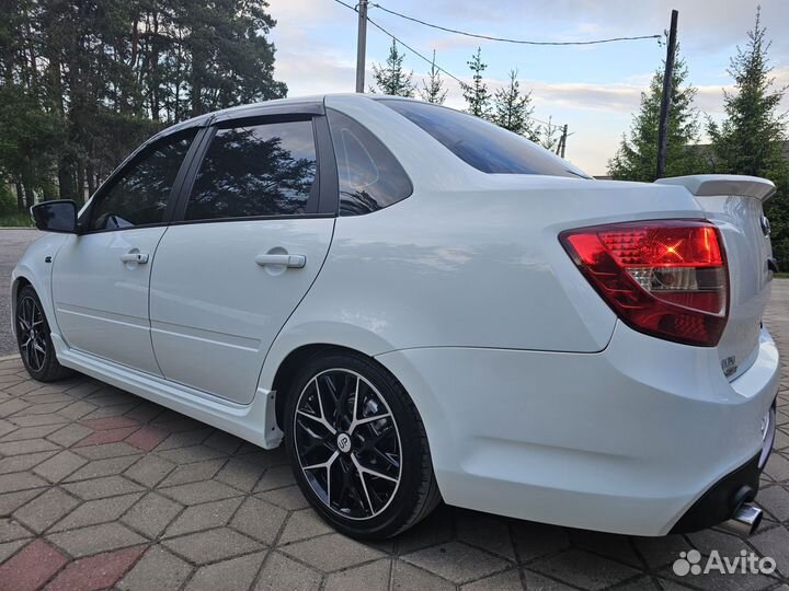 LADA Granta 1.6 МТ, 2018, 185 000 км