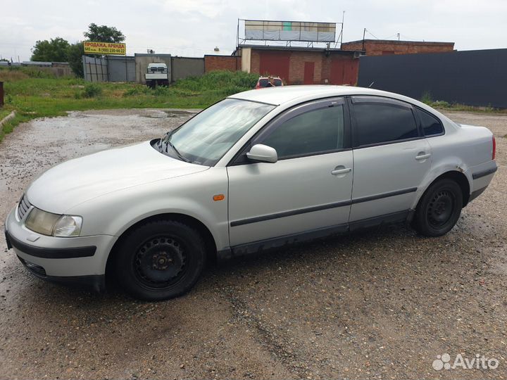 Volkswagen Passat 1.8 AT, 1998, 290 000 км