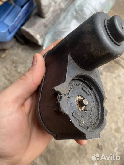 Моторчики ручника vw passat b6