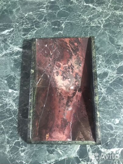 Монетница каменная