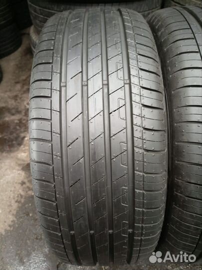 Goodyear EfficientGrip Performance 215/55 R17 94V