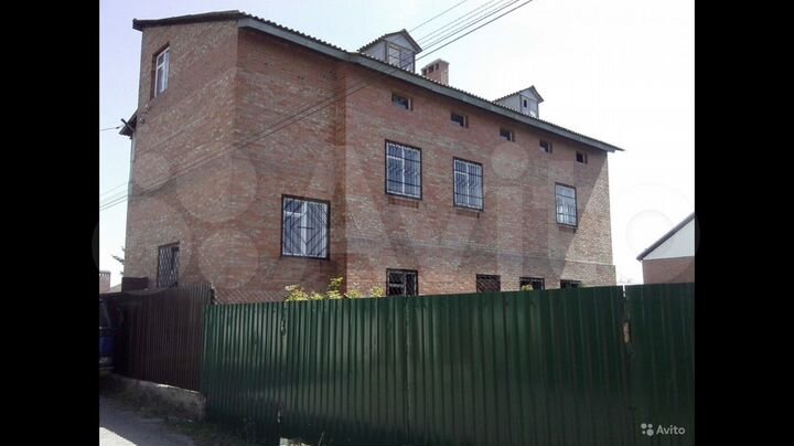 Дом 250 м² на участке 6 сот.