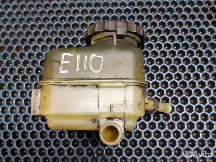 Бачок гур toyota corolla e110