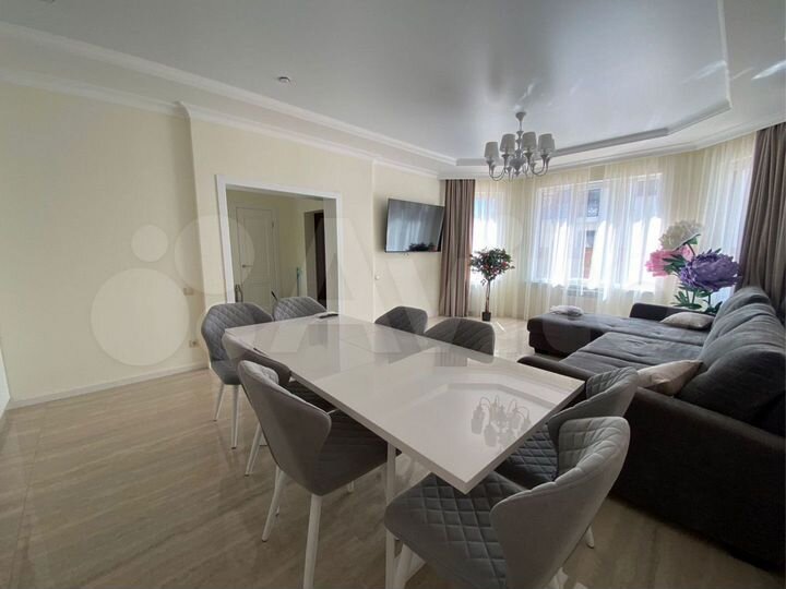 Коттедж 200 м² на участке 4 сот.