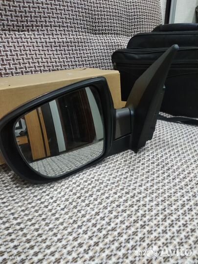 Зеркало левое Hyundai ix35