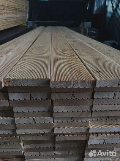 Доски из лиственницы для загородного строительства