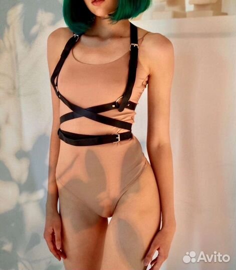 Повязки кожаные для чулок с атласными бантиками