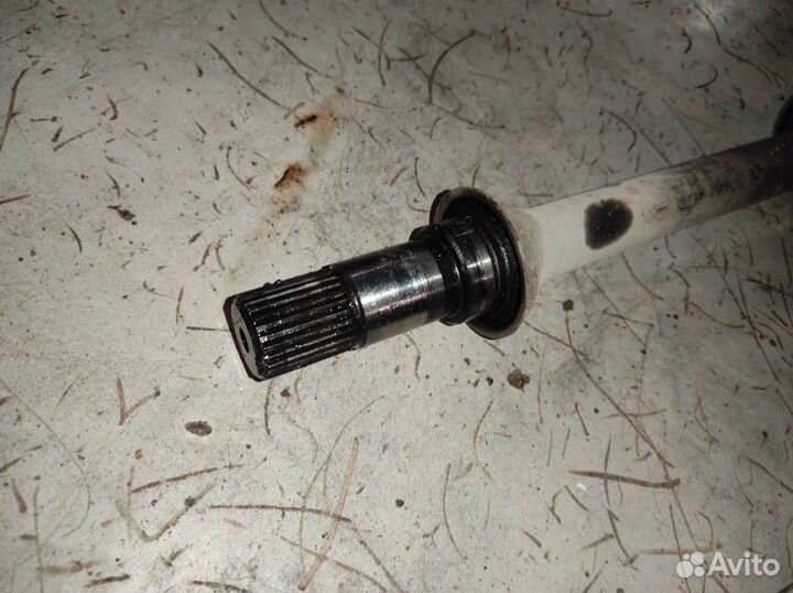 Привод правый Kia Spectra