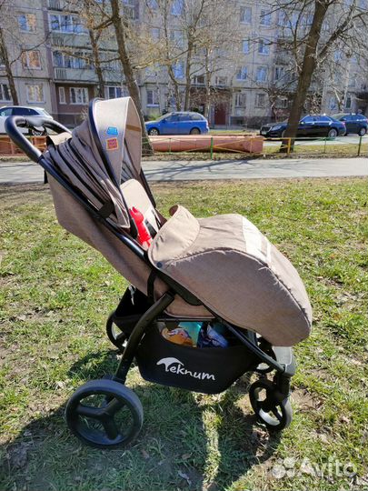 Прогулочная коляска Teknum