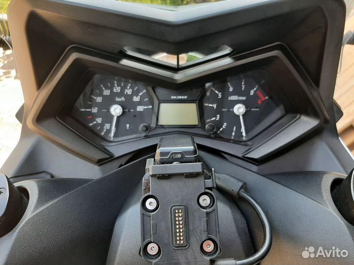 Скутер Yamaha T- Max 530