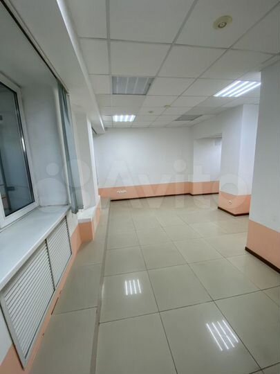 30 кв.м. в полуцоколе напрямую от собственника