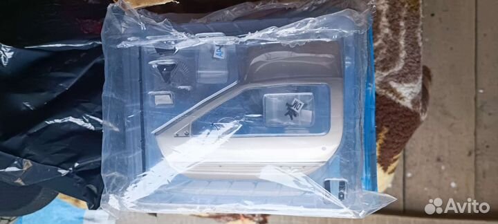 Запчасти от сборной модели Delorean eaglemoss