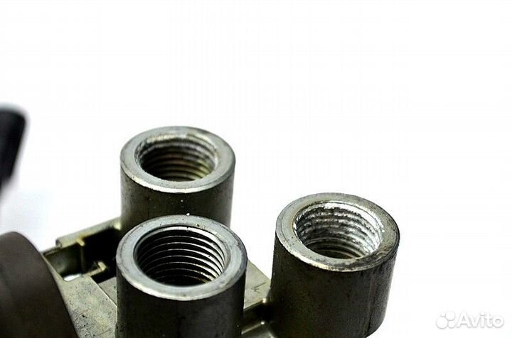 Кран ручного тормоза iveco Stralis (01.02)